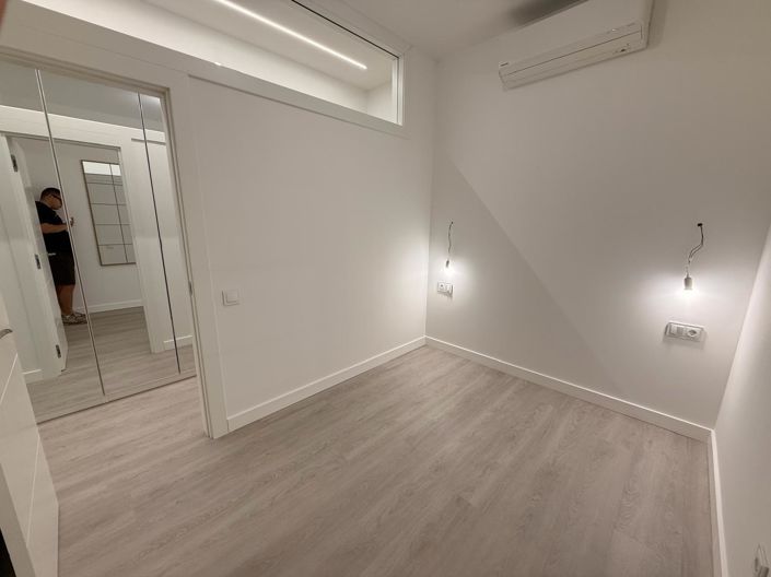 Image No.20-2 Bed Apartment for sale