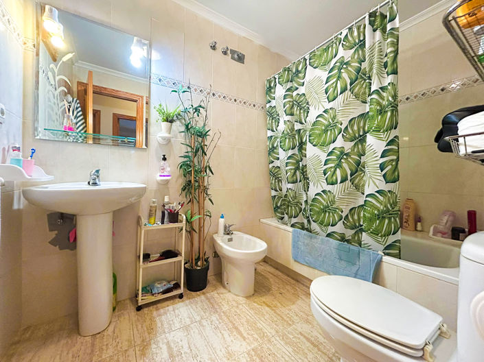 Image No.15-2 Bed Apartment for sale