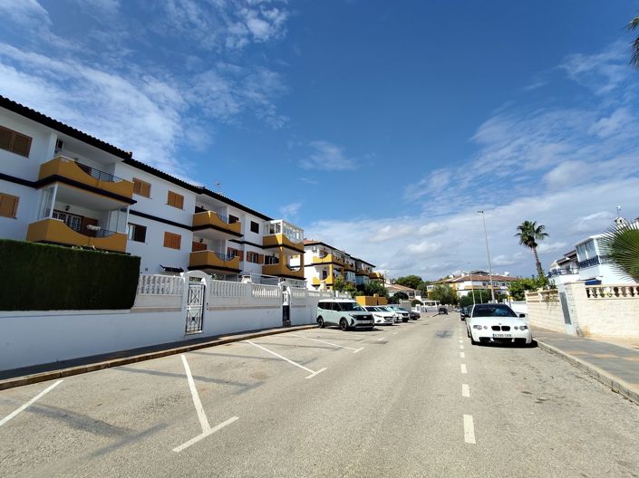 Image No.23-2 Bed Apartment for sale