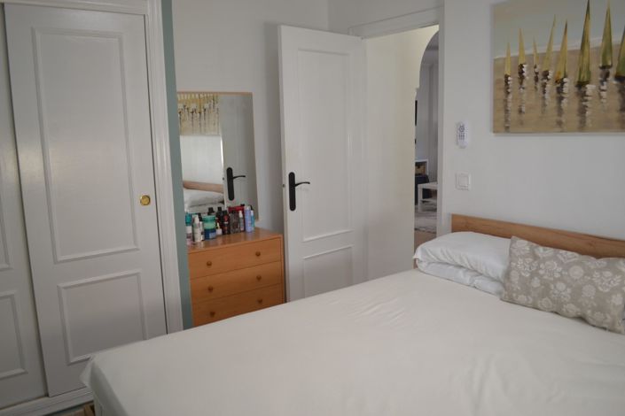 Image No.21-2 Bed Apartment for sale