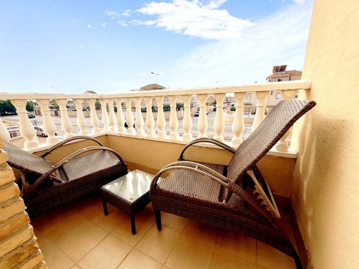 Image No.14-3 Bed Townhouse for sale