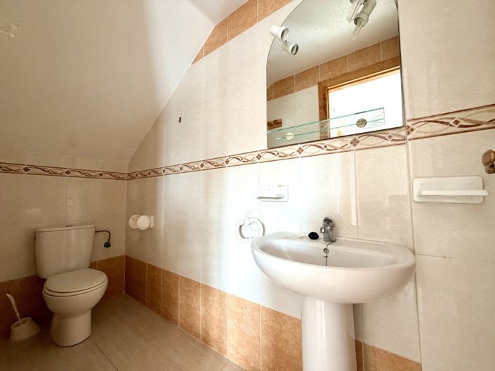Image No.6-3 Bed Townhouse for sale