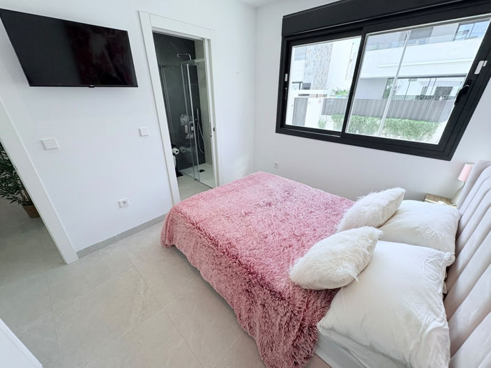 Image No.18-4 Bed Villa for sale