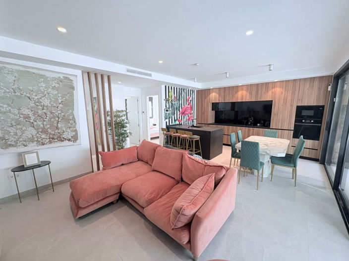 Image No.3-4 Bed Villa for sale
