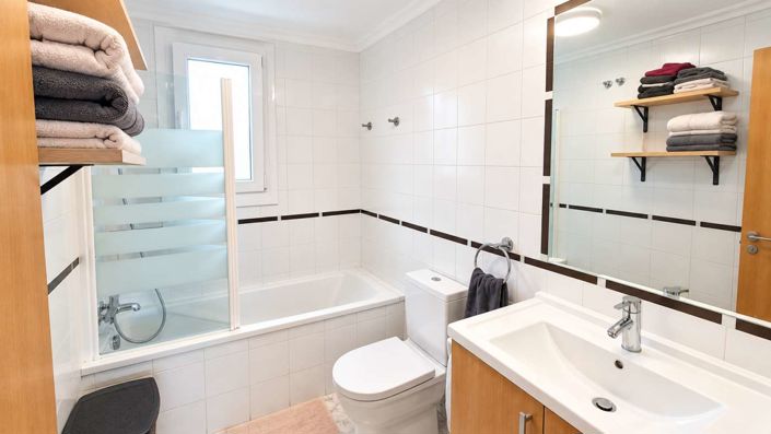 Image No.16-3 Bed Villa for sale