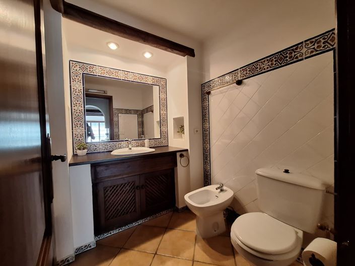 Image No.16-2 Bed Apartment for sale