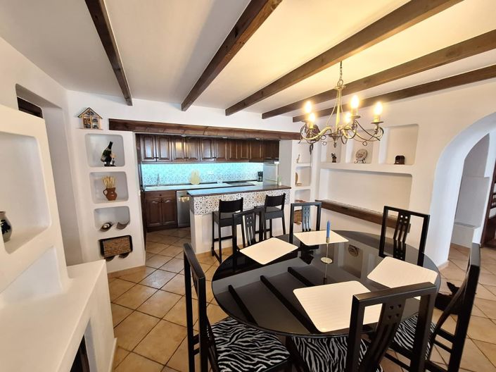 Image No.20-2 Bed Apartment for sale