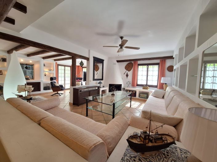 Image No.38-2 Bed Apartment for sale