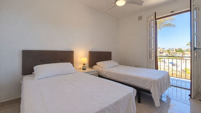 Image No.7-3 Bed Apartment for sale