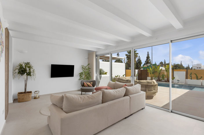 Image No.9-3 Bed Villa for sale