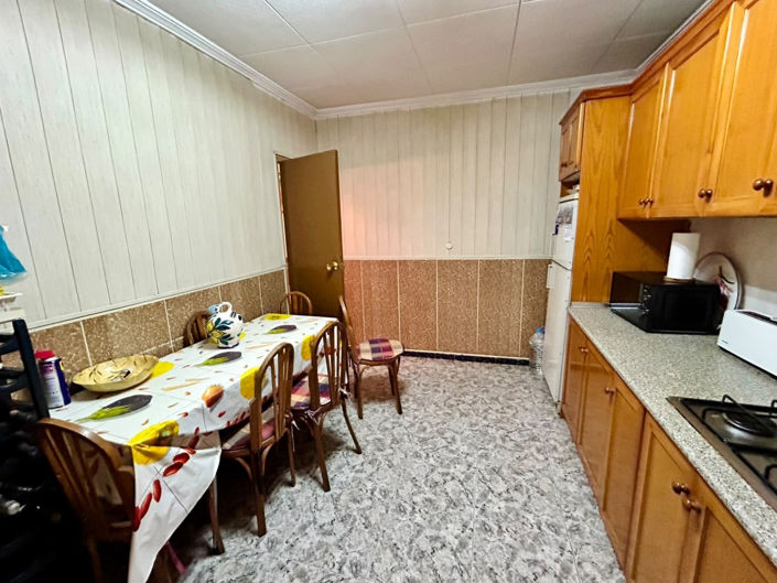 Image No.13-3 Bed Townhouse for sale
