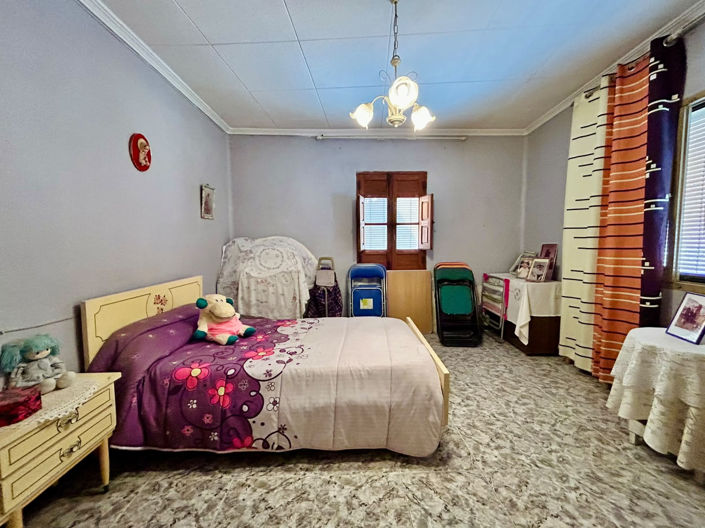 Image No.16-3 Bed Townhouse for sale