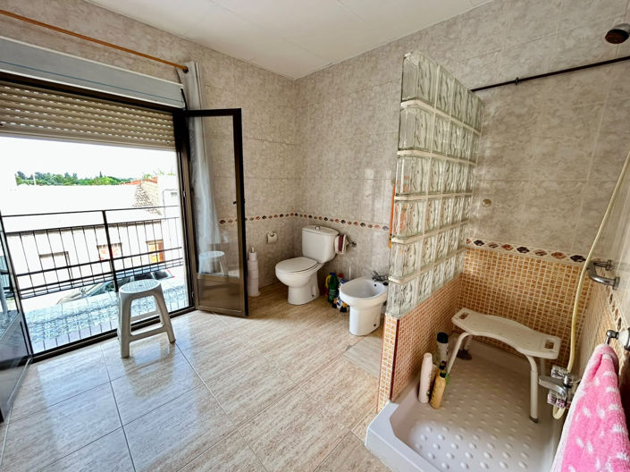Image No.21-3 Bed Townhouse for sale