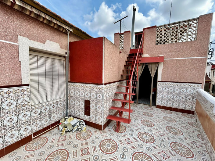 Image No.27-3 Bed Townhouse for sale