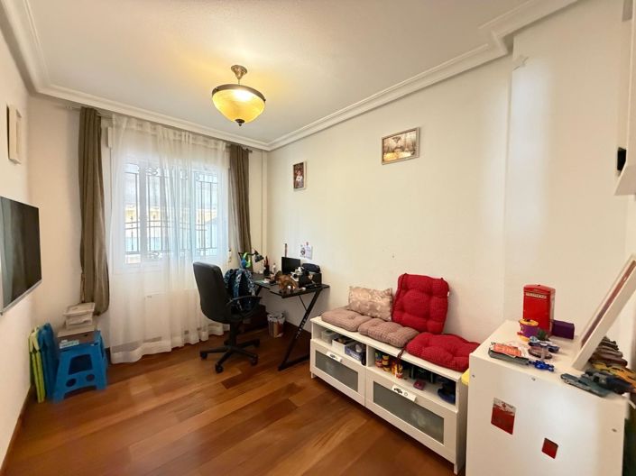 Image No.38-4 Bed Villa for sale