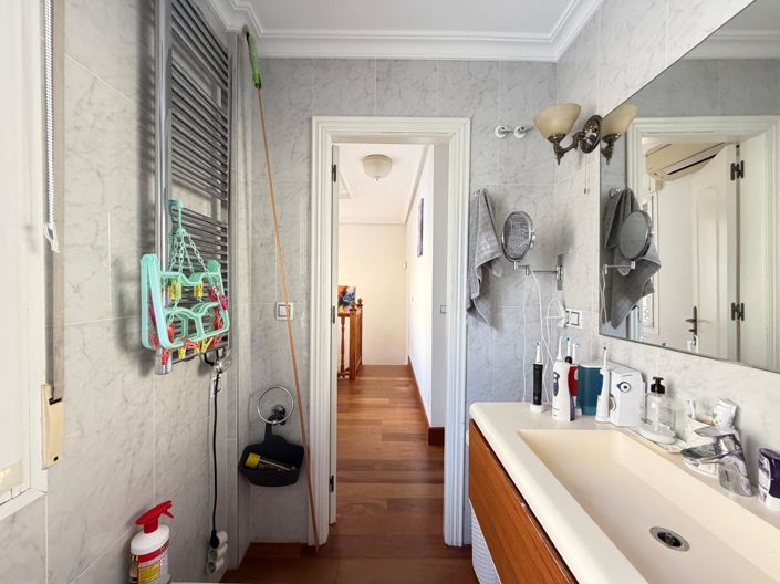 Image No.49-4 Bed Villa for sale