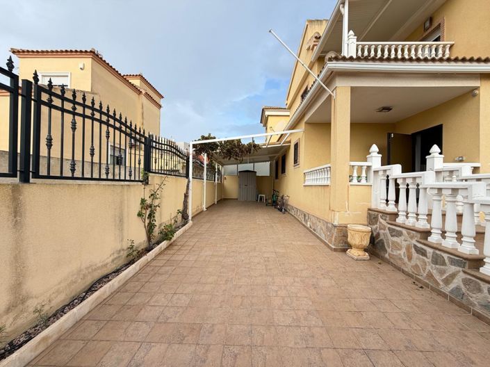 Image No.7-4 Bed Villa for sale