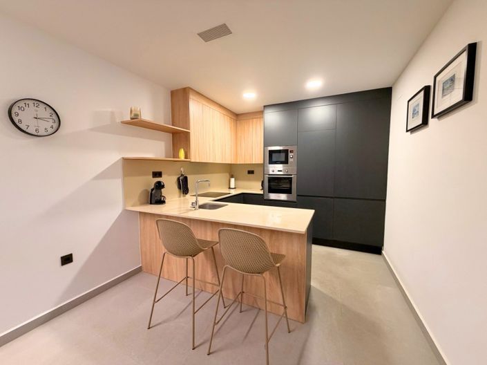 Image No.10-2 Bed Apartment for sale