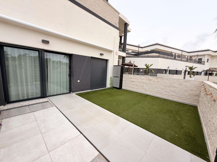 Image No.4-2 Bed Apartment for sale