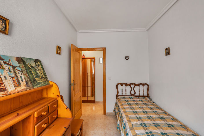 Image No.21-3 Bed Apartment for sale