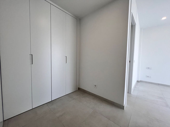 Image No.10-3 Bed Apartment for sale