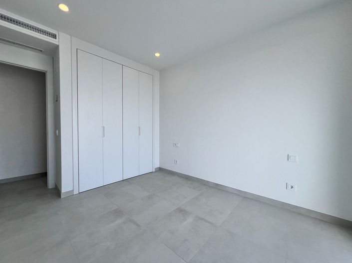Image No.7-3 Bed Apartment for sale