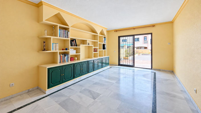 Image No.3-3 Bed Apartment for sale