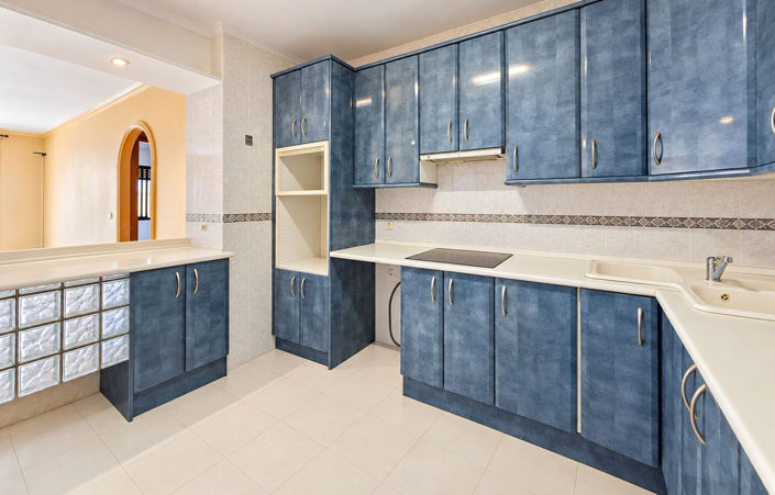 Image No.7-3 Bed Apartment for sale