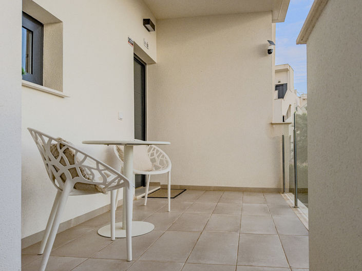 Image No.17-3 Bed Apartment for sale