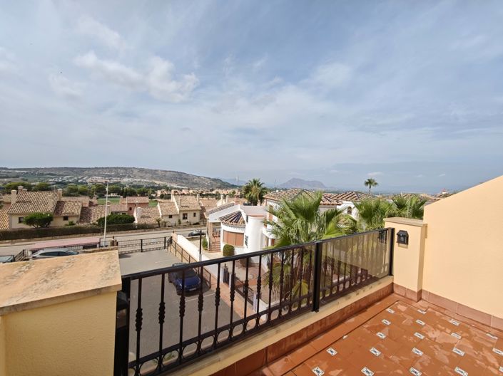 Image No.18-2 Bed Apartment for sale