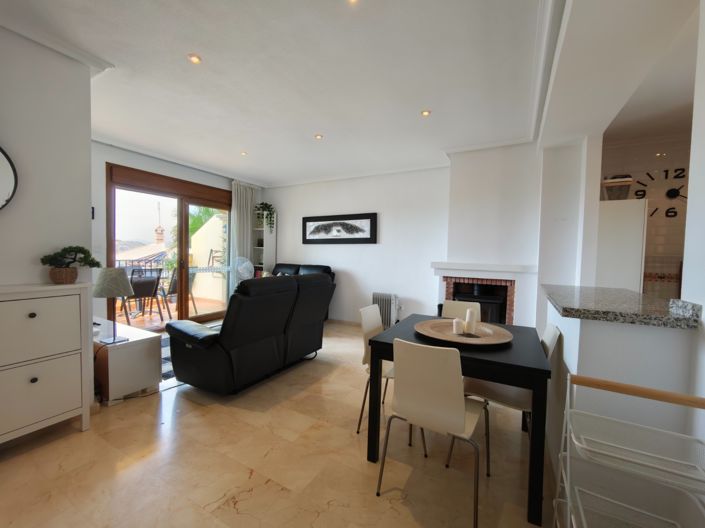 Image No.28-2 Bed Apartment for sale