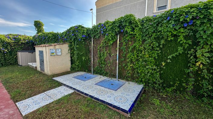 Image No.42-2 Bed Townhouse for sale