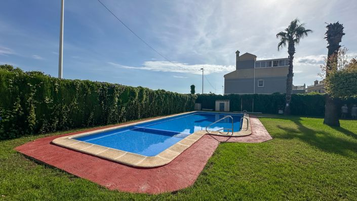 Image No.46-2 Bed Townhouse for sale