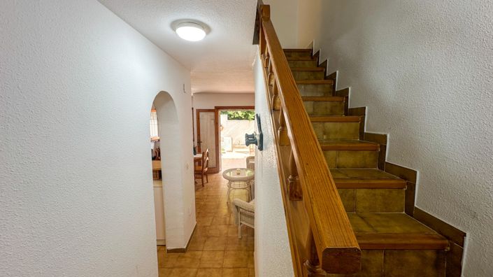 Image No.20-2 Bed Townhouse for sale
