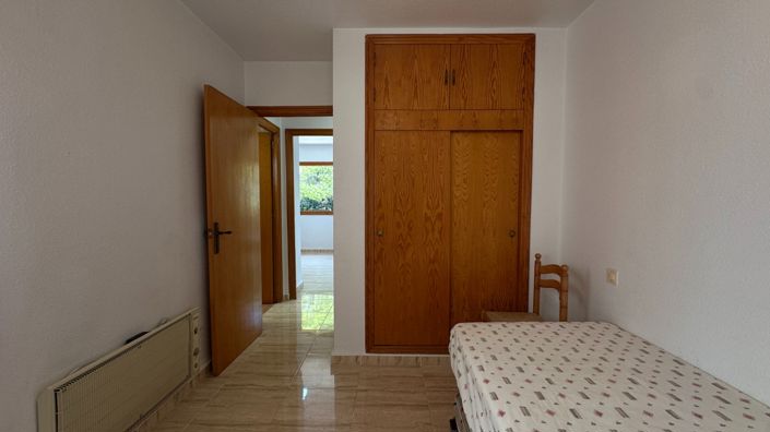 Image No.33-2 Bed Townhouse for sale