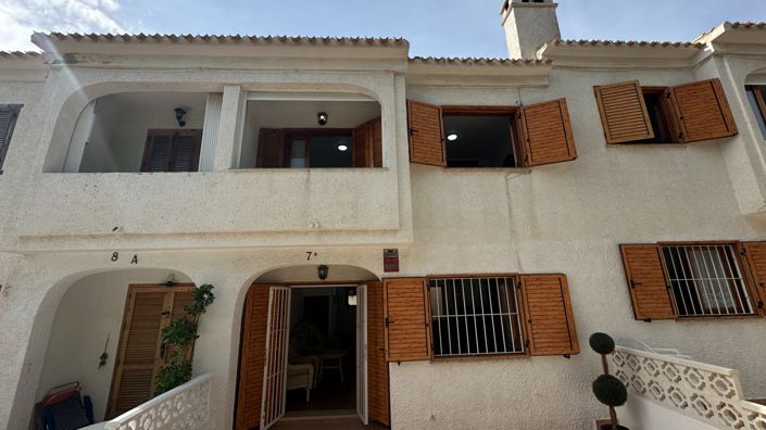 Image No.41-2 Bed Townhouse for sale