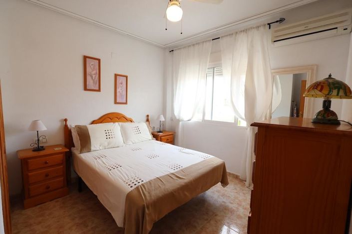 Image No.10-2 Bed Bungalow for sale