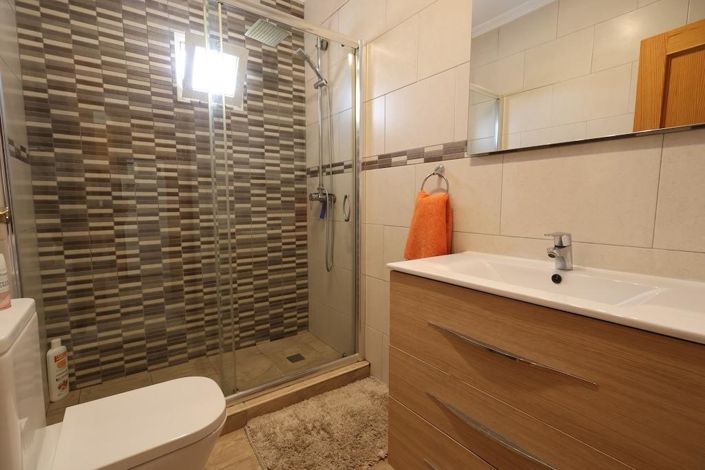 Image No.11-2 Bed Bungalow for sale