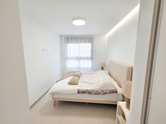 Image No.12-2 Bed Apartment for sale