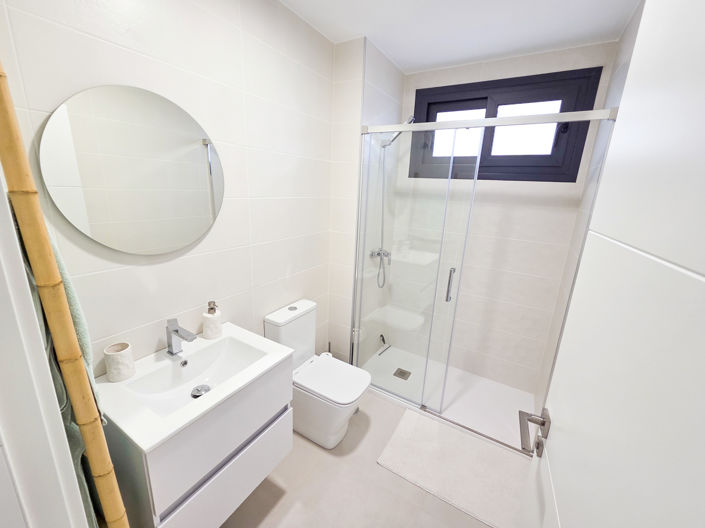 Image No.15-2 Bed Apartment for sale