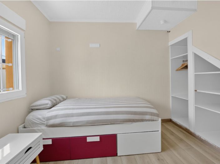 Image No.13-3 Bed Townhouse for sale