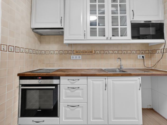 Image No.8-3 Bed Townhouse for sale
