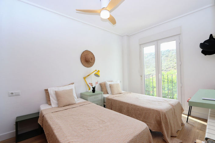 Image No.19-2 Bed Apartment for sale