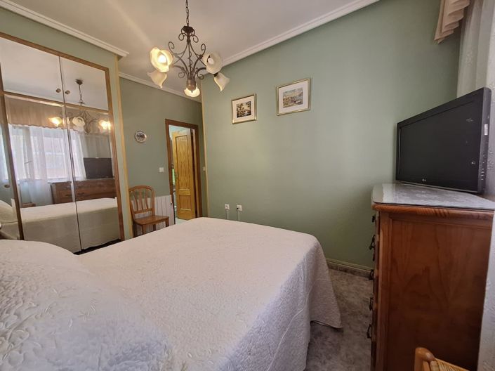 Image No.12-2 Bed Apartment for sale