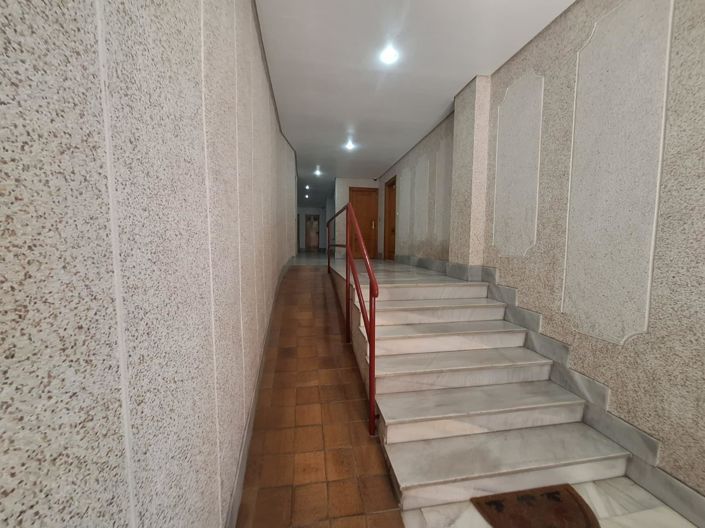 Image No.29-2 Bed Apartment for sale