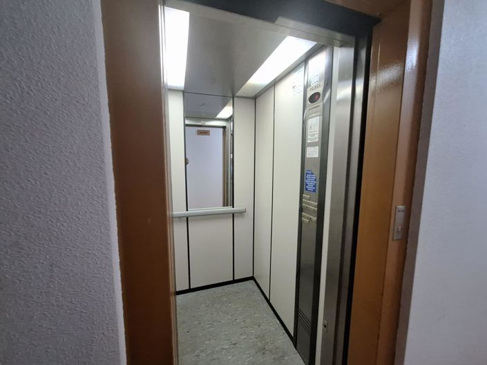 Image No.30-2 Bed Apartment for sale