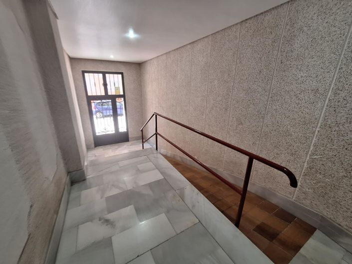 Image No.31-2 Bed Apartment for sale