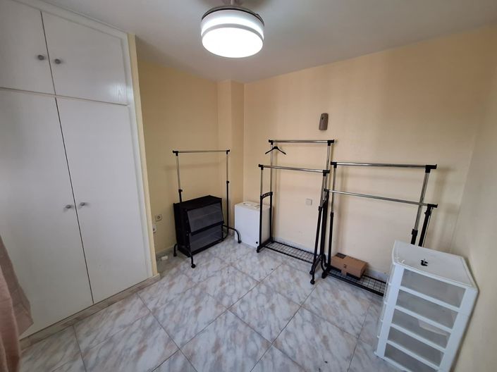 Image No.18-5 Bed House for sale