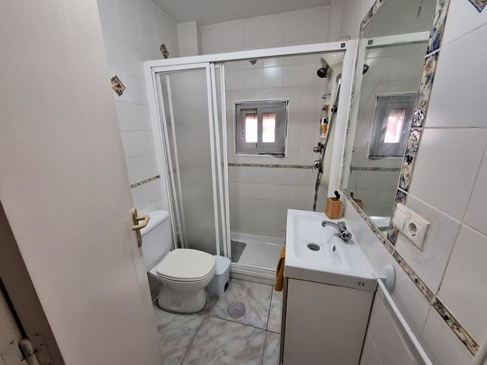 Image No.19-5 Bed House for sale
