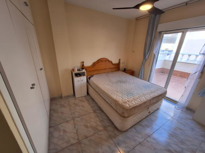 Image No.25-5 Bed House for sale